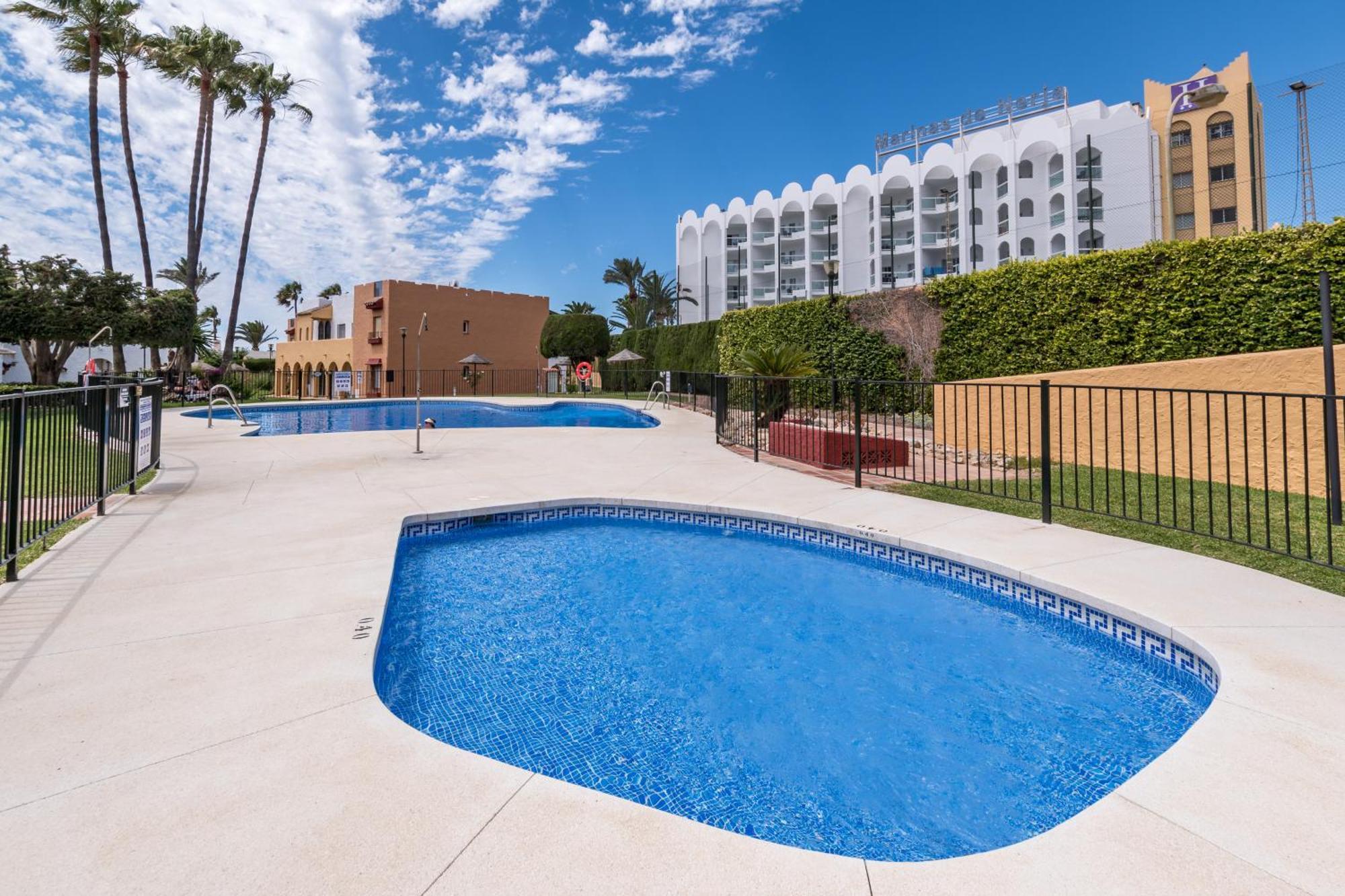 Renovated Apartment On Beachside With Pool Nerja Exterior foto